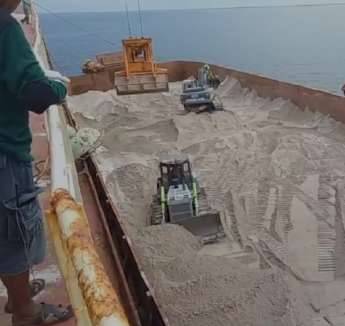 Barge transfer at the outer anchorage